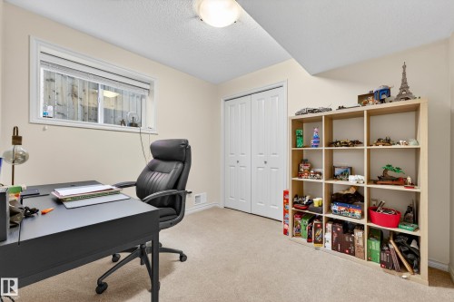 100 Napoleon Crescent, St. Albert, AB - Indoor Photo Showing Office