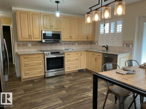 4712 49 Avenue, Cold Lake, AB 