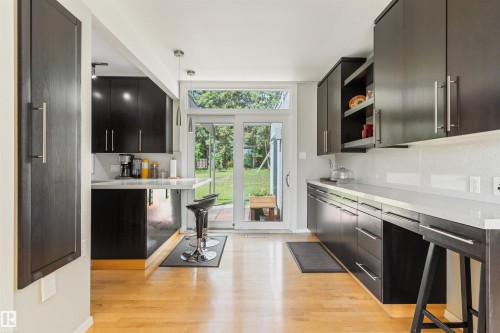 8 Laurier Place, Edmonton, AB 