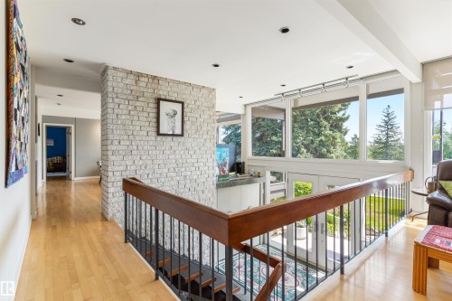 8 Laurier Place, Edmonton, AB 