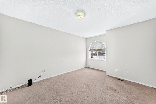 15826 67B Street, Edmonton, AB 