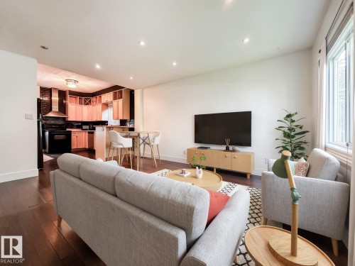 9612 74 Avenue, Edmonton, AB 