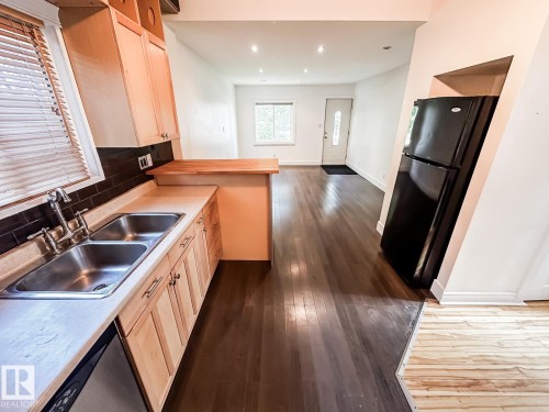 9612 74 Avenue, Edmonton, AB 