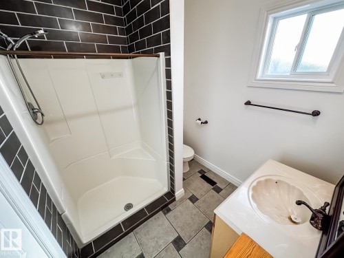 9612 74 Avenue, Edmonton, AB 