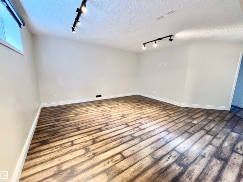 Empty room - 10 Erickson Close, St. Albert, AB 
