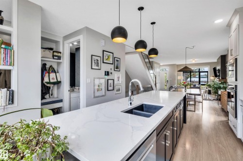 6333 105A Street, Edmonton, AB 