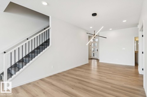 7015 50A Avenue, Beaumont, AB 