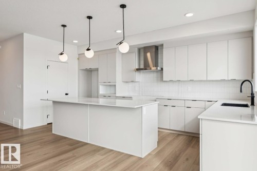 7015 50A Avenue, Beaumont, AB 