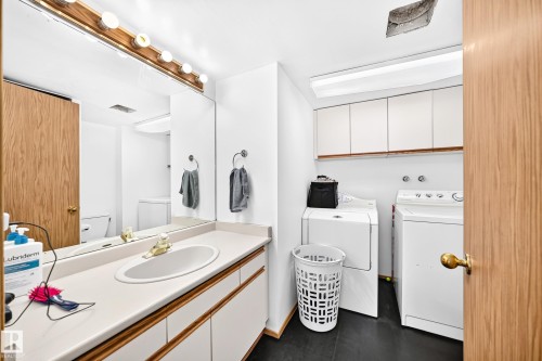Lower level bathroom and laundry room - 8011 188 Street, Edmonton, AB 