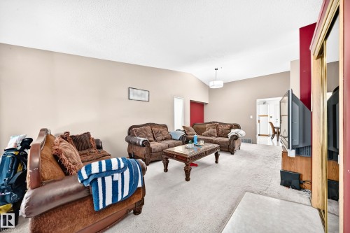 8011 188 Street, Edmonton, AB 