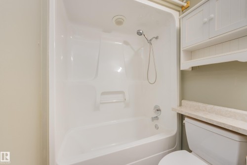 203 4812 51 Avenue, Stony Plain, AB 