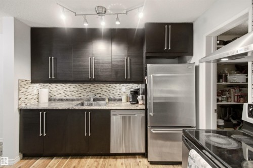 5786 172 Street, Edmonton, AB 