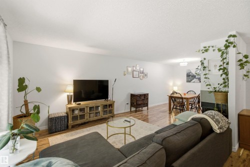 5786 172 Street, Edmonton, AB 