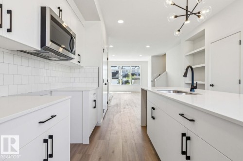 7118 50A Avenue, Beaumont, AB 