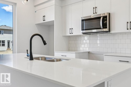 7118 50A Avenue, Beaumont, AB 