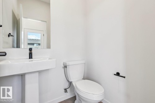 7118 50A Avenue, Beaumont, AB 
