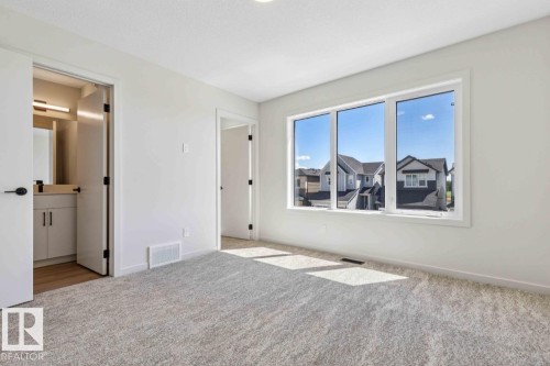 7118 50A Avenue, Beaumont, AB 
