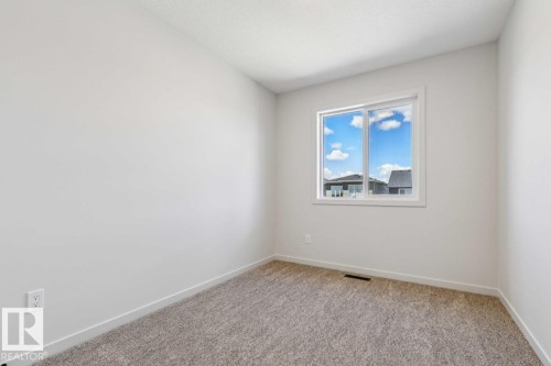 7118 50A Avenue, Beaumont, AB 