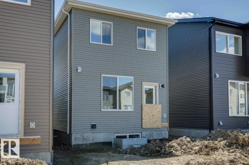 7118 50A Avenue, Beaumont, AB 