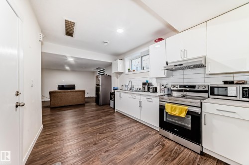 1238 26A Street, Edmonton, AB 