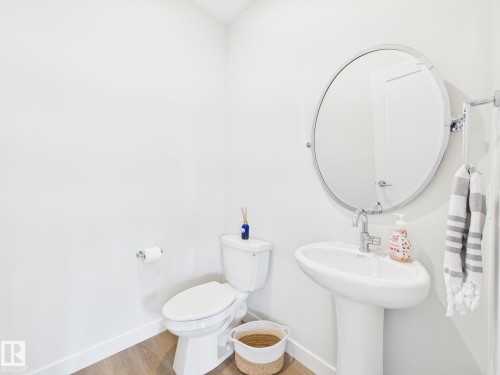 32 100 Jensen Lakes Boulevard, St. Albert, AB - Indoor Photo Showing Bathroom