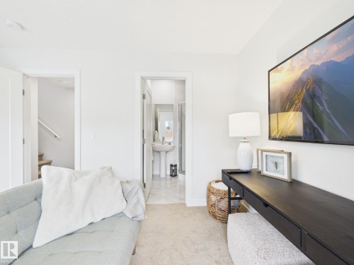 32 100 Jensen Lakes Boulevard, St. Albert, AB - Indoor