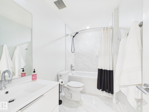 32 100 Jensen Lakes Boulevard, St. Albert, AB - Indoor Photo Showing Bathroom