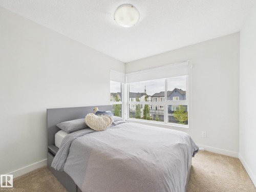 32 100 Jensen Lakes Boulevard, St. Albert, AB - Indoor Photo Showing Bedroom