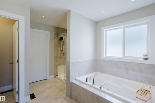 1088 Hope Road, Edmonton, AB 