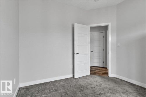 Empty room - 3 2905 141 Street, Edmonton, AB 