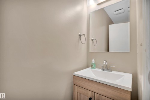 1546 69 Street, Edmonton, AB 