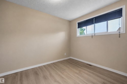 1546 69 Street, Edmonton, AB 