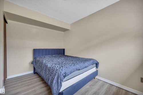 1546 69 Street, Edmonton, AB 