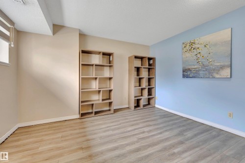 1546 69 Street, Edmonton, AB 