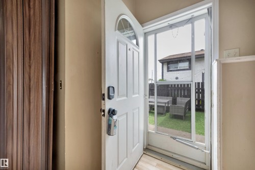 1546 69 Street, Edmonton, AB 