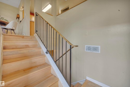 1546 69 Street, Edmonton, AB 