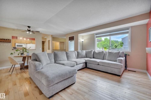 1546 69 Street, Edmonton, AB 