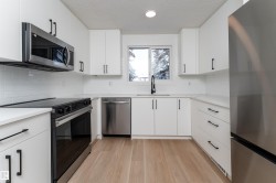 3108 142 Avenue  Edmonton, AB T5Y 1H2