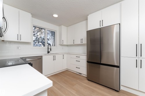 3108 142 Avenue, Edmonton, AB 