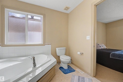 543 Geissinger Loop, Edmonton, AB 
