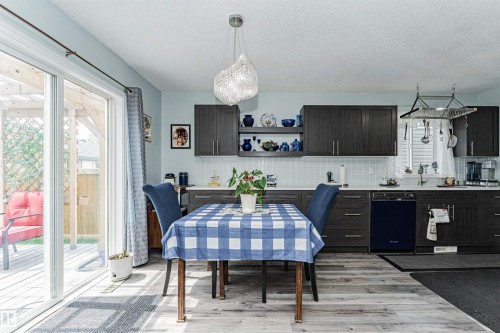 9 Langley Crescent, Spruce Grove, AB - Indoor Photo Showing Dining Room
