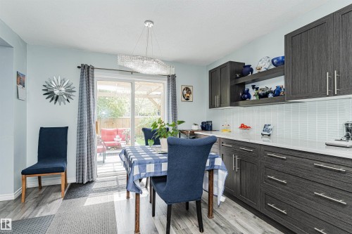 9 Langley Crescent, Spruce Grove, AB - Indoor Photo Showing Dining Room