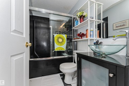 9 Langley Crescent, Spruce Grove, AB - Indoor Photo Showing Bathroom