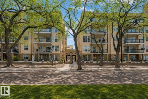111 11039 83 Avenue  Edmonton, AB T6G 2V6