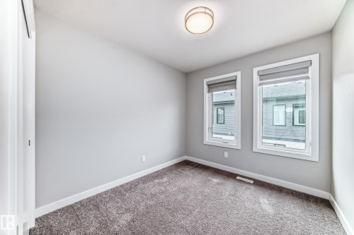 Empty room - 26 1729 Keene Crescent, Edmonton, AB 
