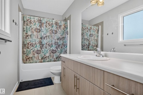 Bathroom - 4612 Westcliff Point(E), Edmonton, AB 