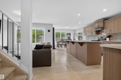 Kitchen - 4612 Westcliff Point(E), Edmonton, AB 