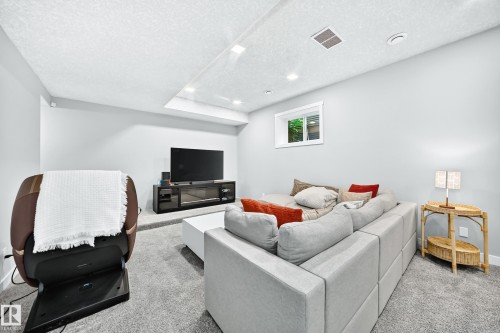 11463 64 Street, Edmonton, AB 