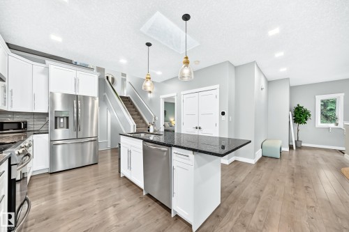 11463 64 Street, Edmonton, AB 