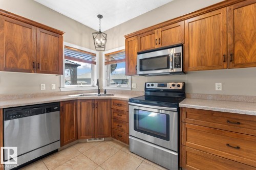 5911 Meadow Way, Cold Lake, AB 